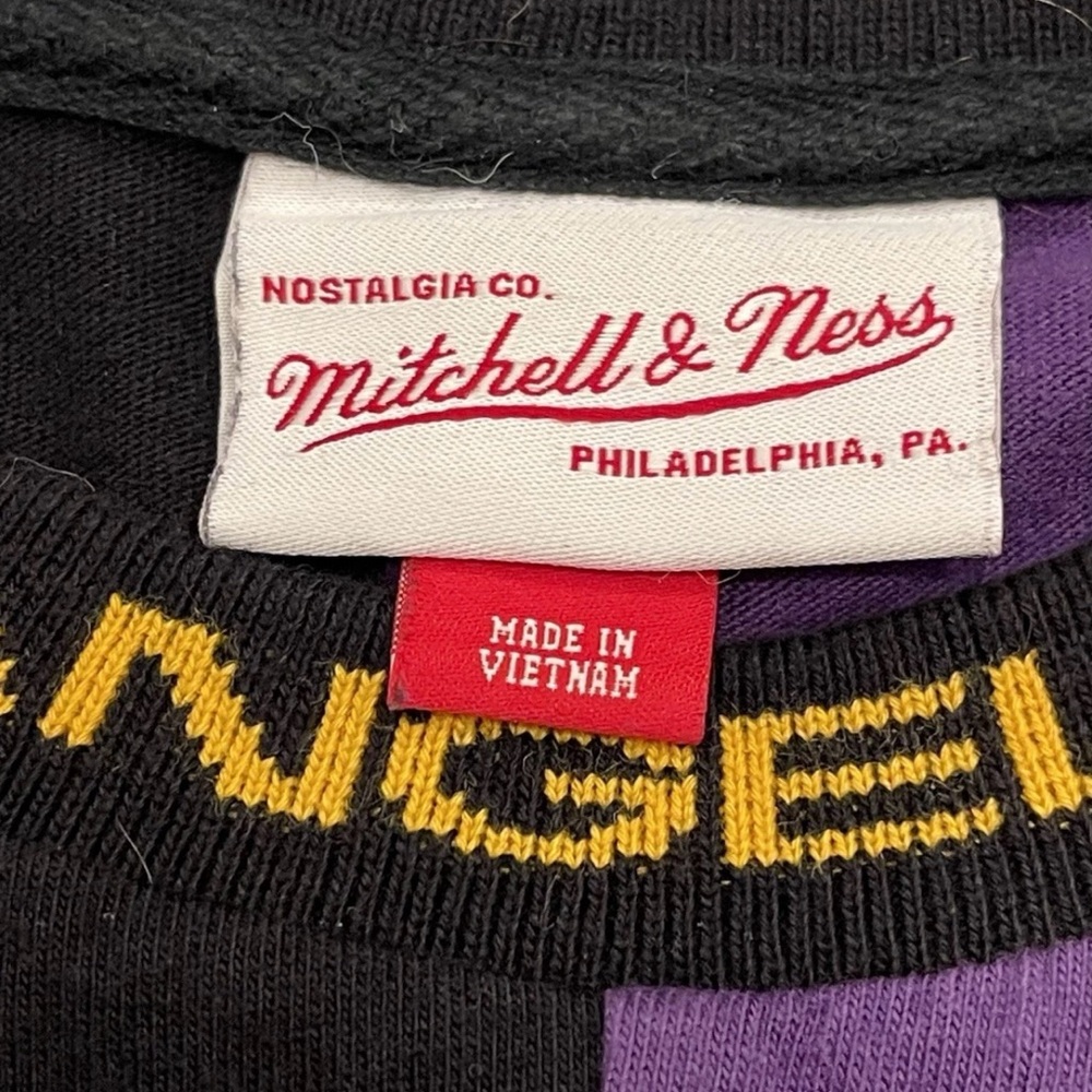 Mitchell & Ness LA Lakers T-shirt Size Medium NBA Hardwood Classics Black Purple - Picture 5 of 11